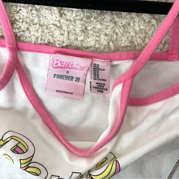 Forever 21 X Barbie Collaboration cropped top - Picture 5 of 5